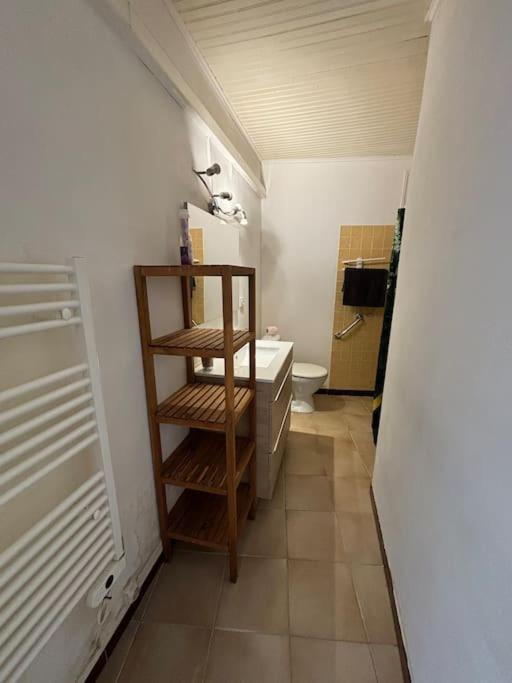 Maison De Ville Proche Mer, En Camargue Sur Le Chemin De Saint Jacques De Compostelle, Clim Reversible Vauvert Exterior foto